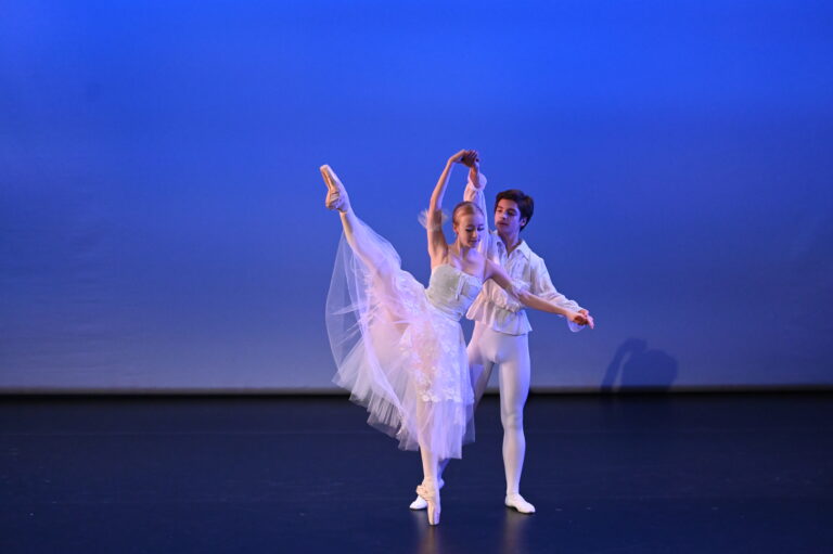 fs0104_1103_COPPELIA_ACT_3_PAS_DE_DEUX_ADC_TORONTO_2025_ZF_6775